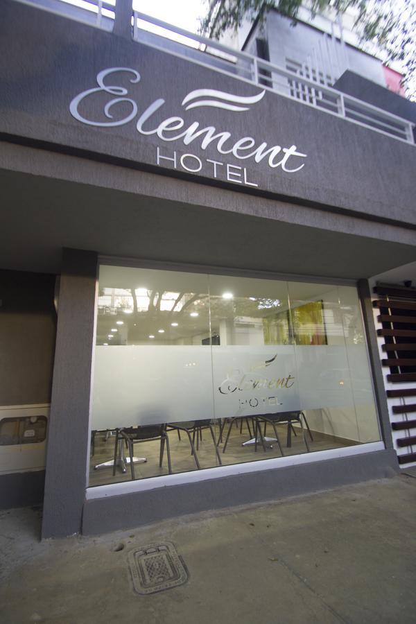 Element Hotel 메딜린 외부 사진